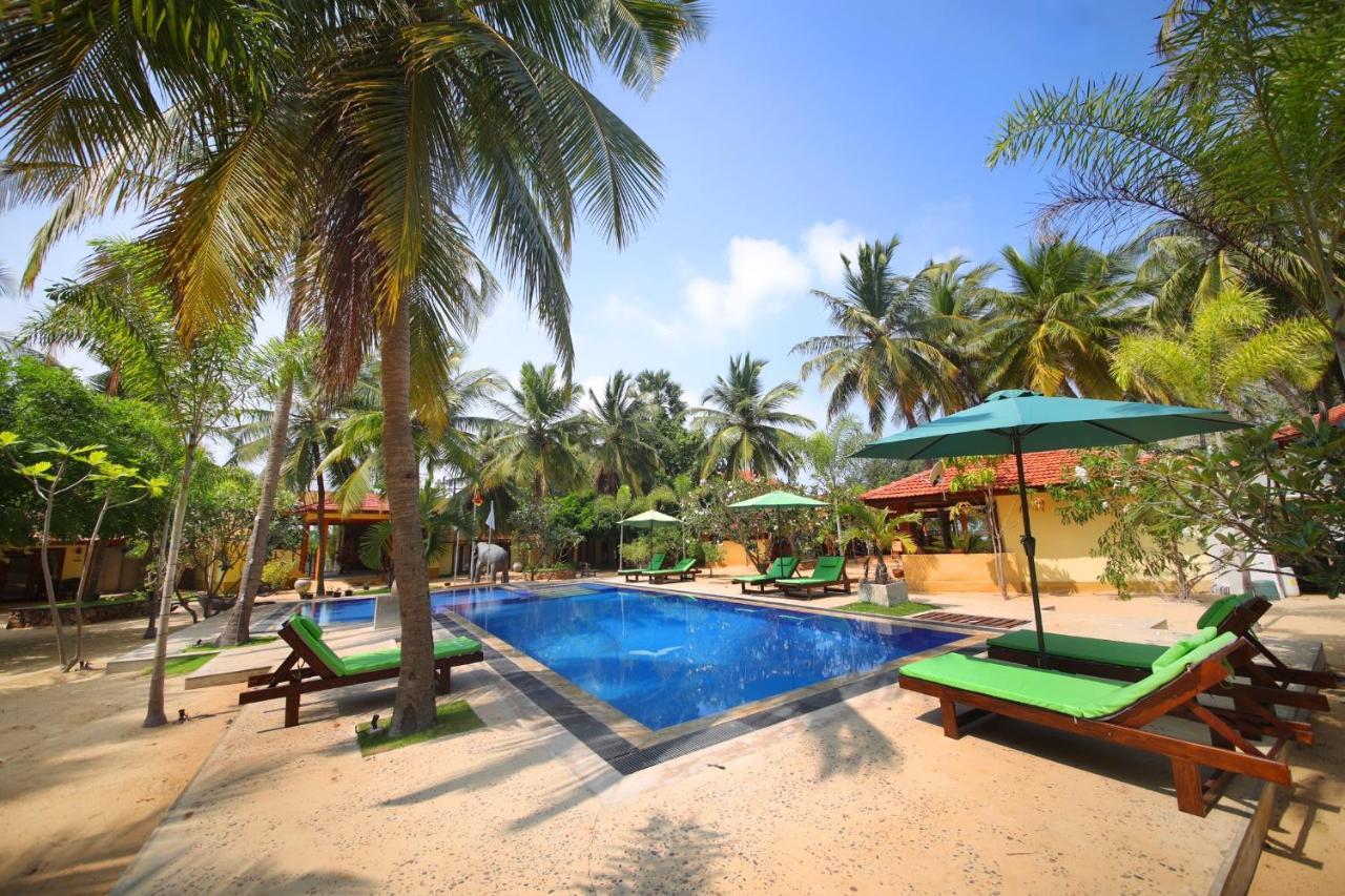 Horizon Kitesurfing Beach Resort Kalpitiya Exterior photo