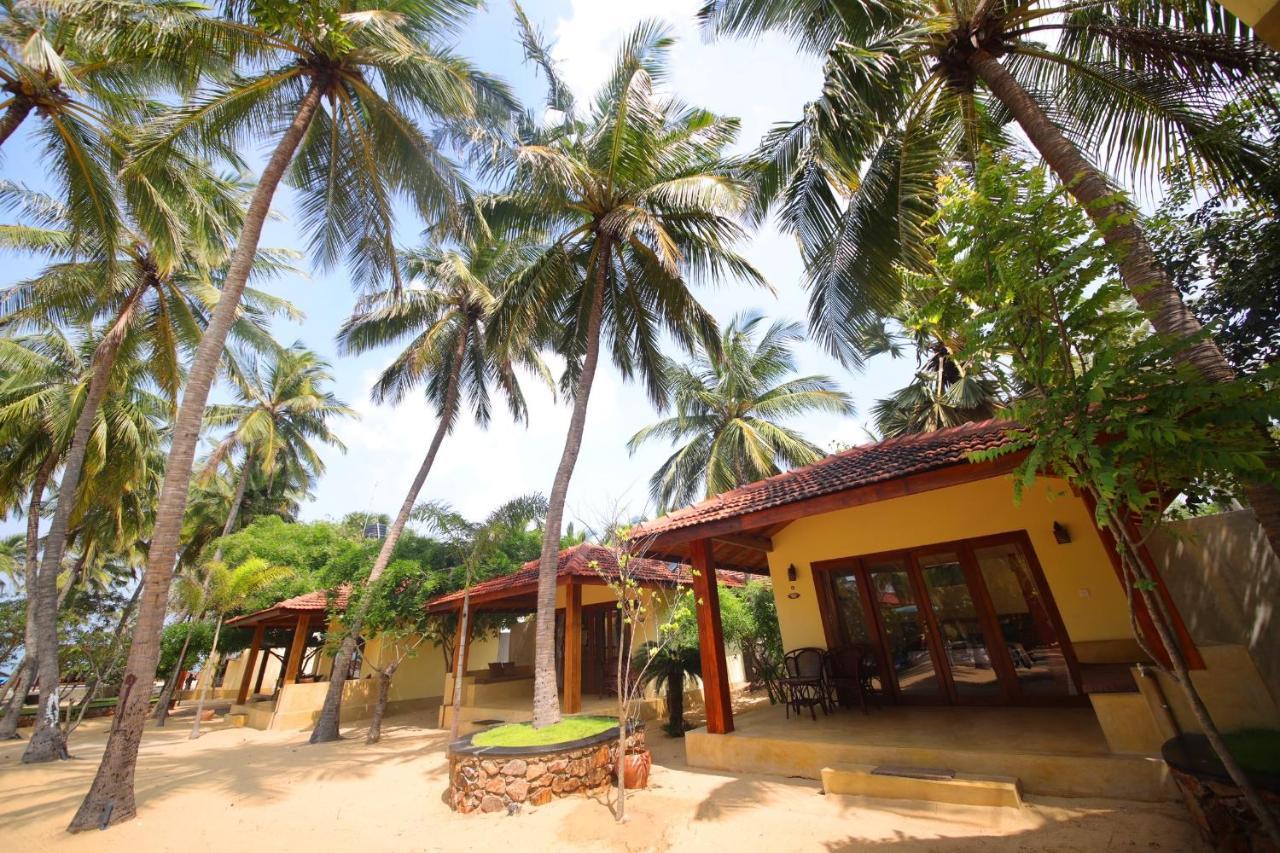 Horizon Kitesurfing Beach Resort Kalpitiya Exterior photo