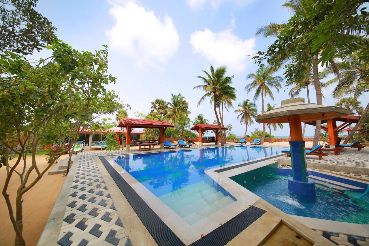 Horizon Kitesurfing Beach Resort Kalpitiya Exterior photo