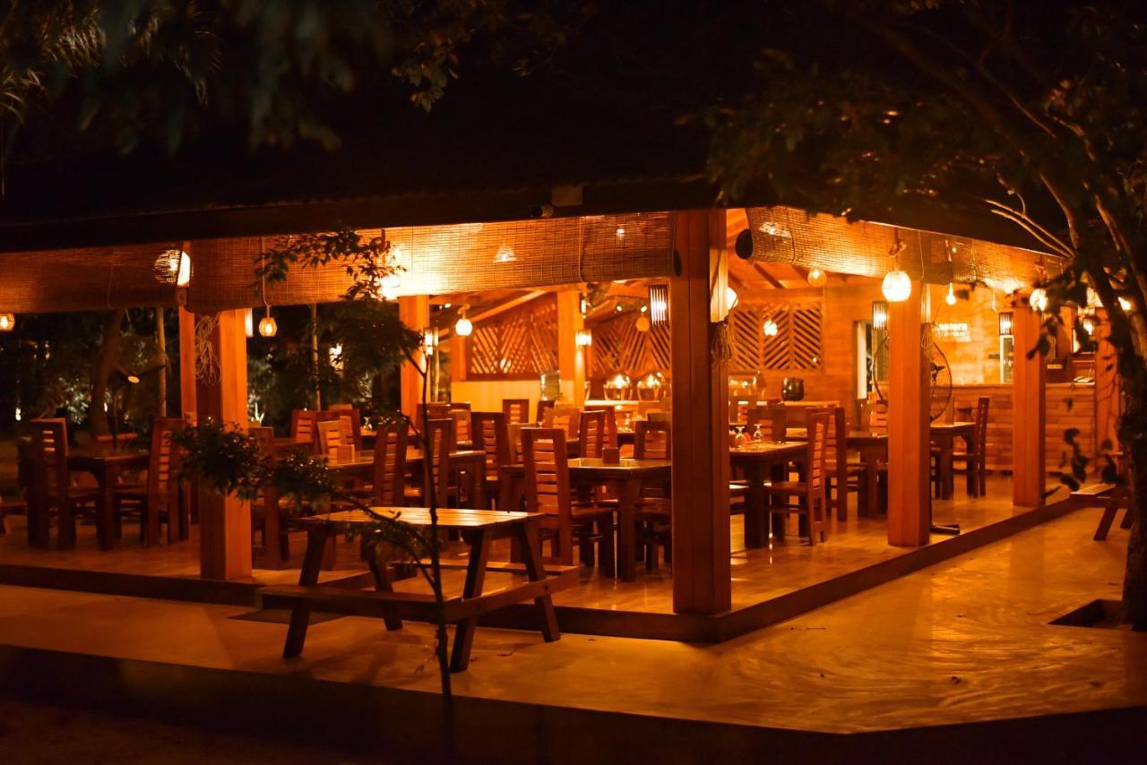 Horizon Kitesurfing Beach Resort Kalpitiya Exterior photo