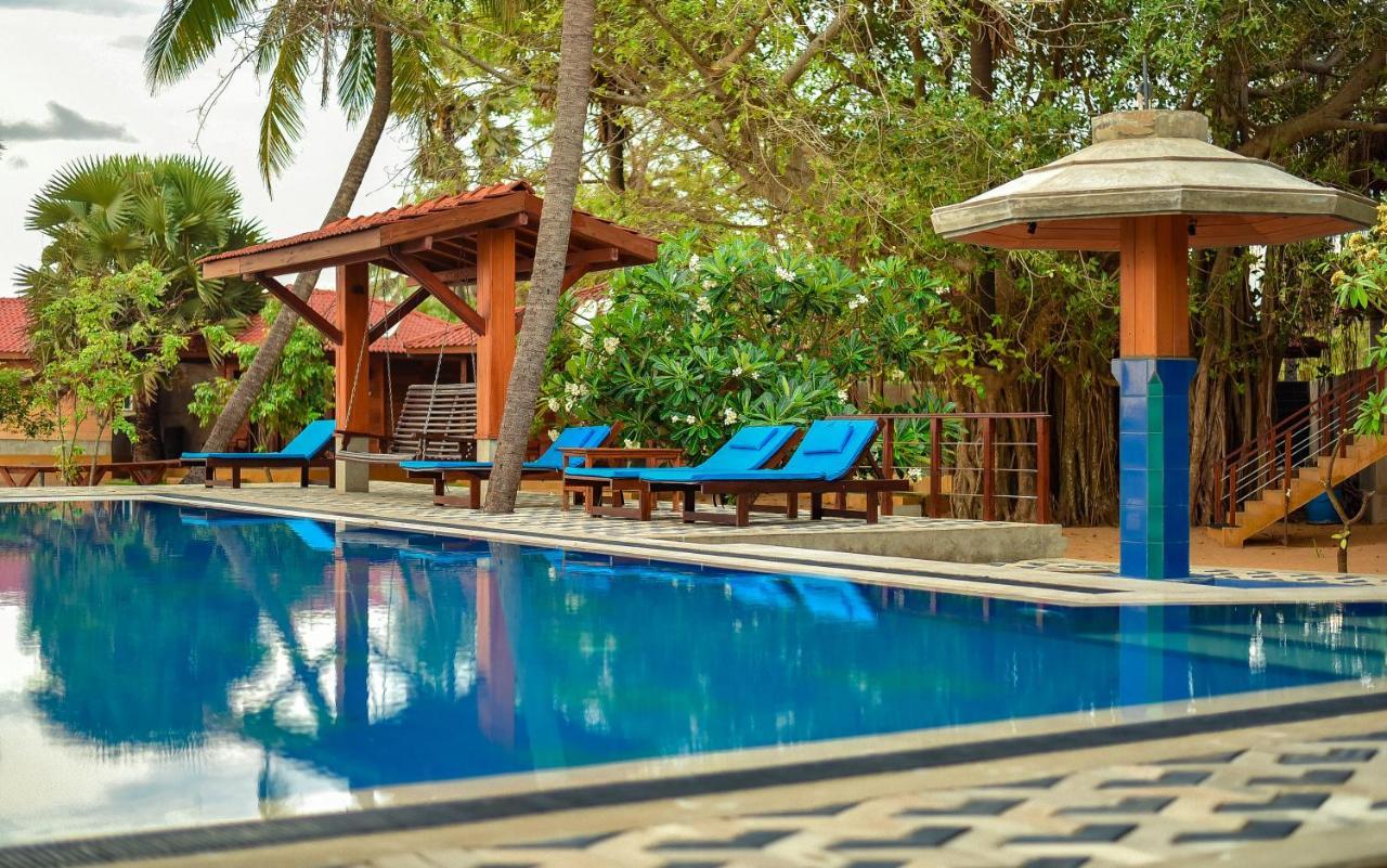Horizon Kitesurfing Beach Resort Kalpitiya Exterior photo